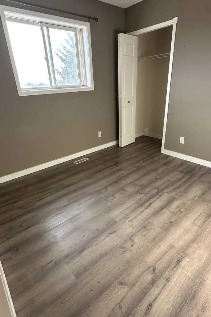 43 Covington Close NE Calgary AB T3K 4M2