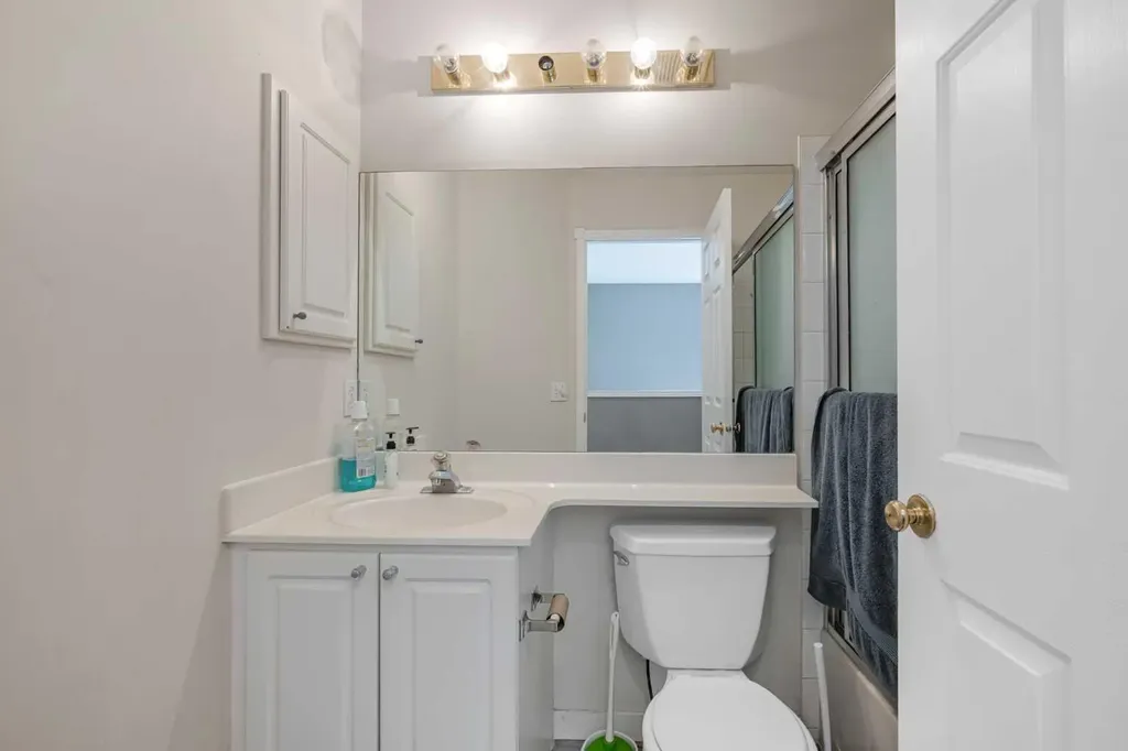 43 Covington Close NE Calgary AB T3K 4M2