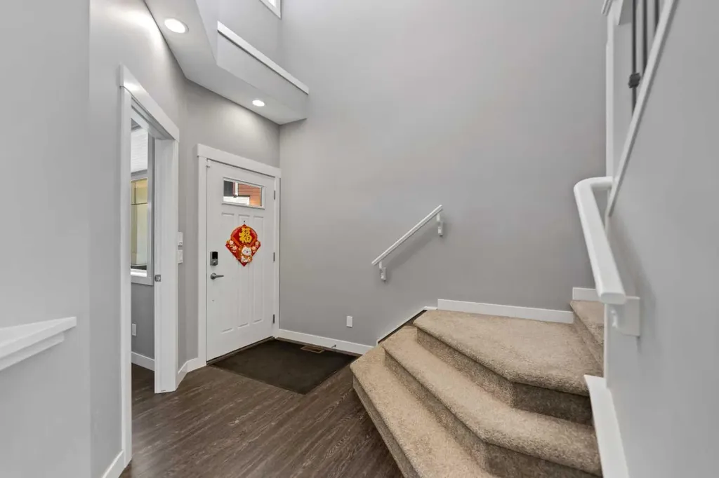 68 Nolanlake Point NW Calgary AB T3R0W2