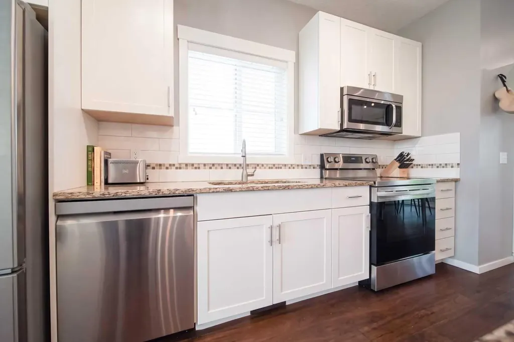211 Copperpond Common SE Calgary AB T2Z 1G5