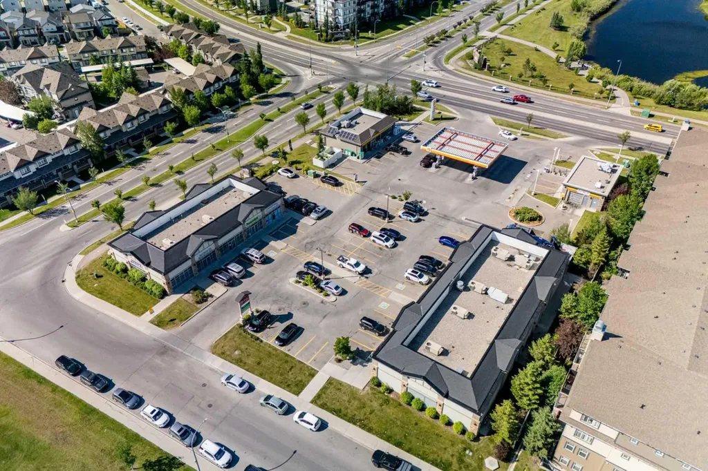 211 Copperpond Common SE Calgary AB T2Z 1G5