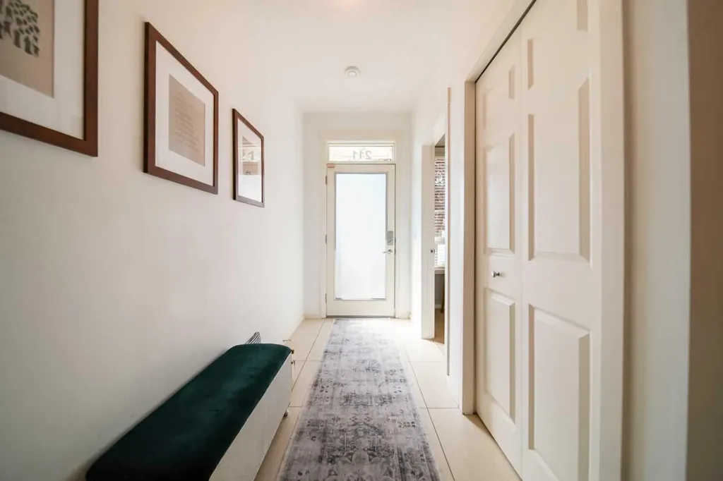 211 Copperpond Common SE Calgary AB T2Z 1G5