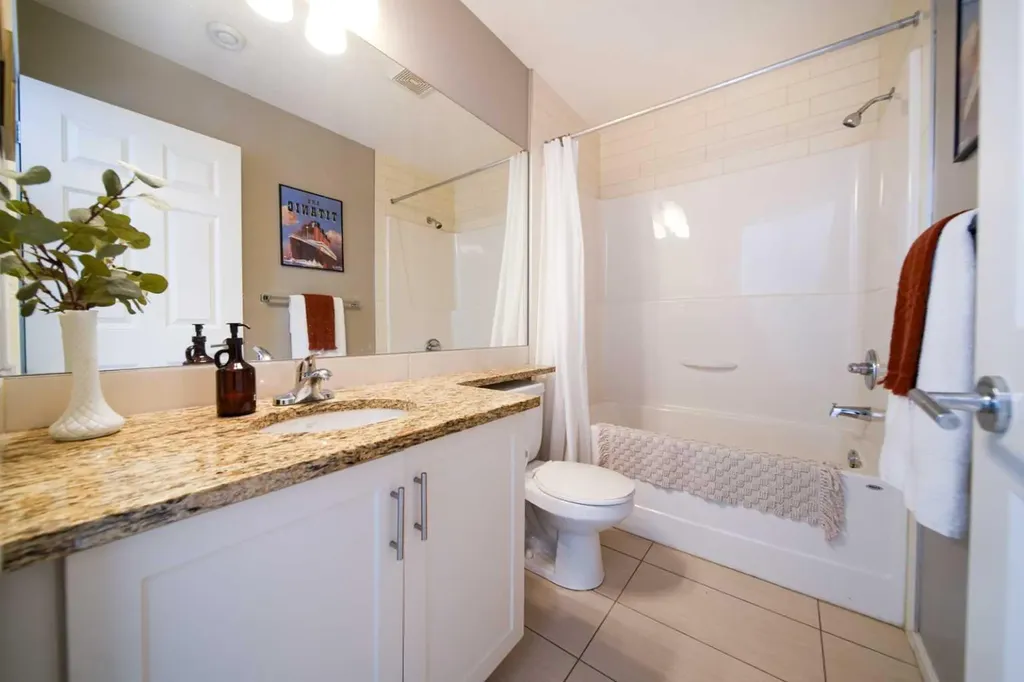 211 Copperpond Common SE Calgary AB T2Z 1G5