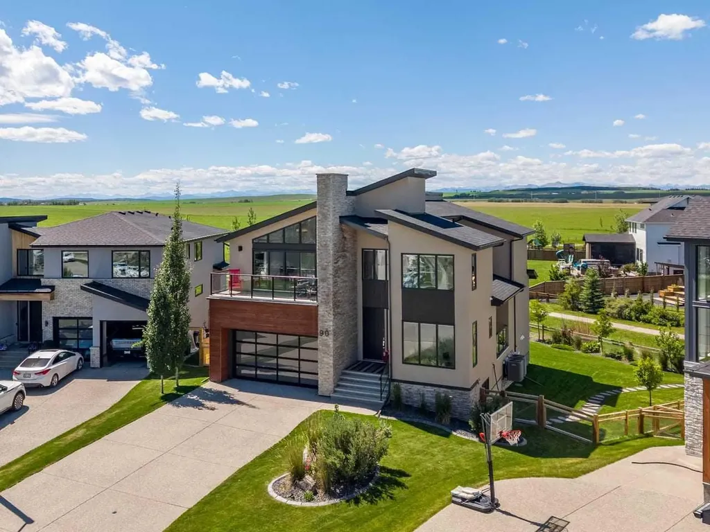 90 Juneberry Heights Rural Rocky View County AB T3Z0E6