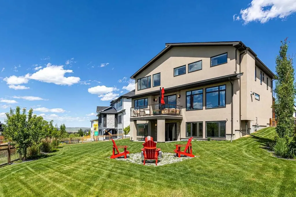 90 Juneberry Heights Rural Rocky View County AB T3Z0E6