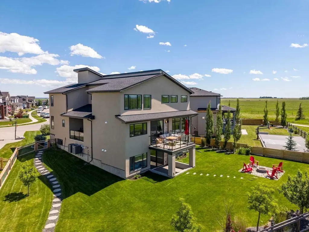 90 Juneberry Heights Rural Rocky View County AB T3Z0E6