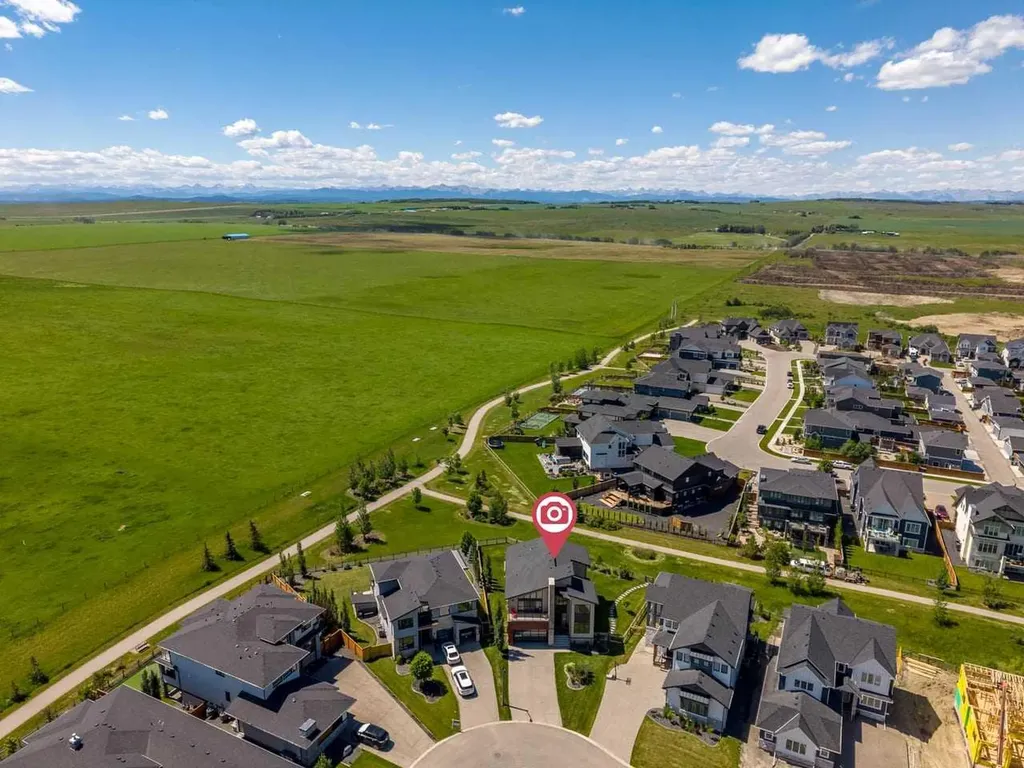90 Juneberry Heights Rural Rocky View County AB T3Z0E6