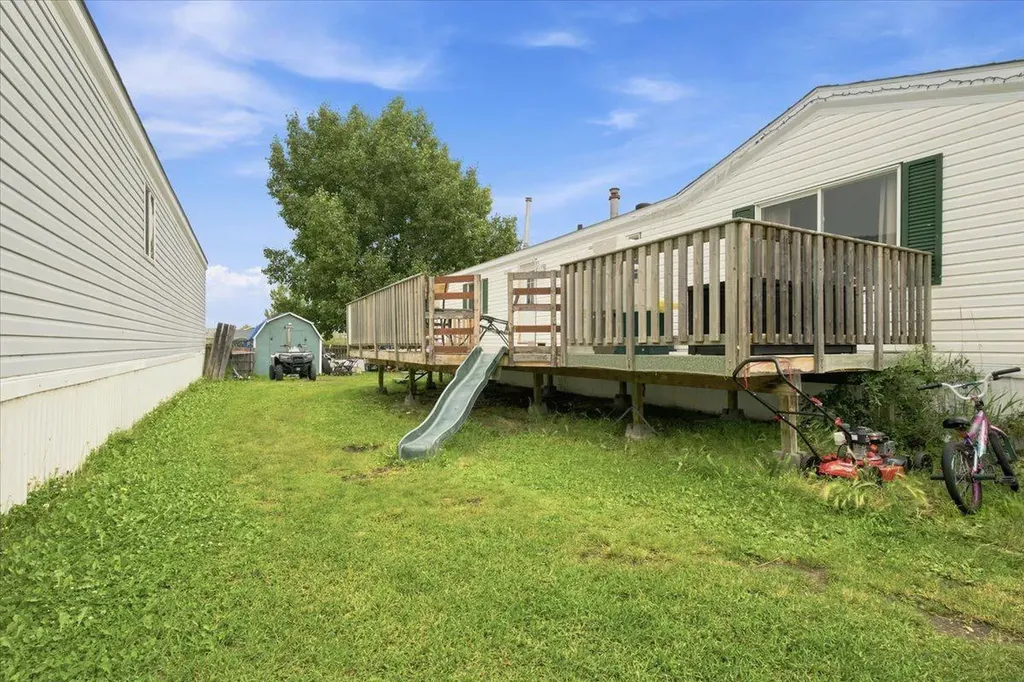 10807 97 Street Clairmont AB T0H0W0