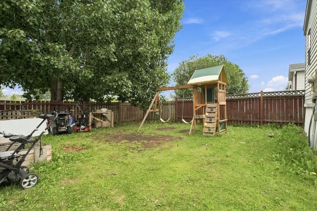 10807 97 Street Clairmont AB T0H0W0