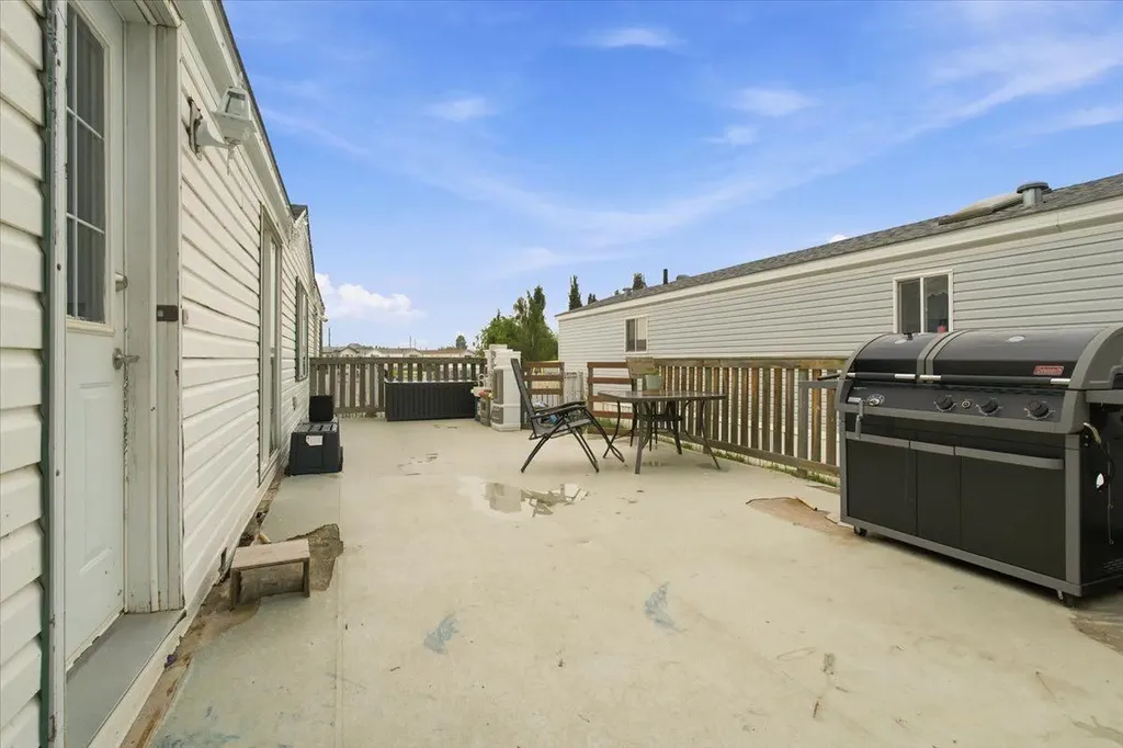 10807 97 Street Clairmont AB T0H0W0