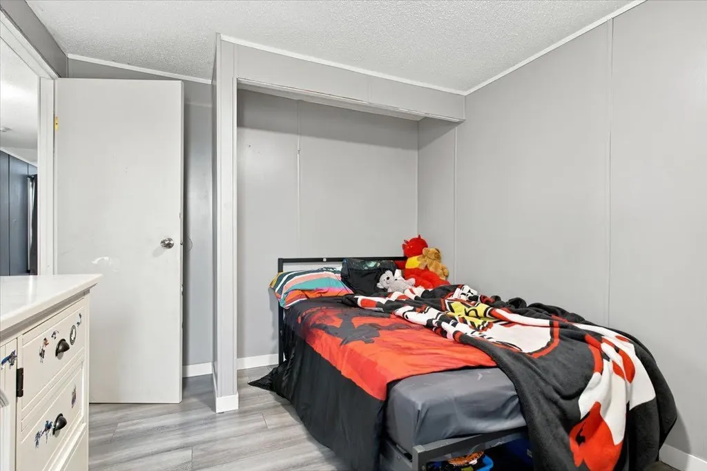10807 97 Street Clairmont AB T0H0W0