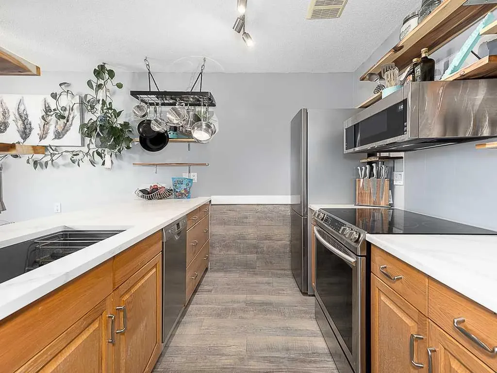 93 Grier Place NE Calgary AB T2K 5Y5