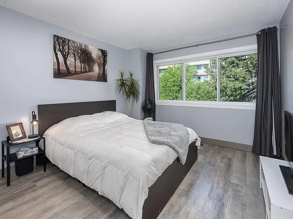 93 Grier Place NE Calgary AB T2K 5Y5