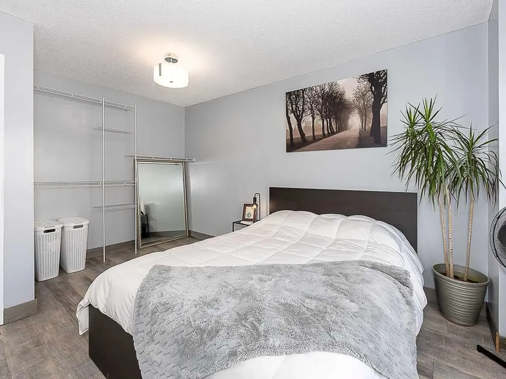 93 Grier Place NE Calgary AB T2K 5Y5