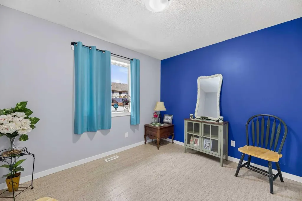 1514 Mary Place Didsbury AB T0M0W0