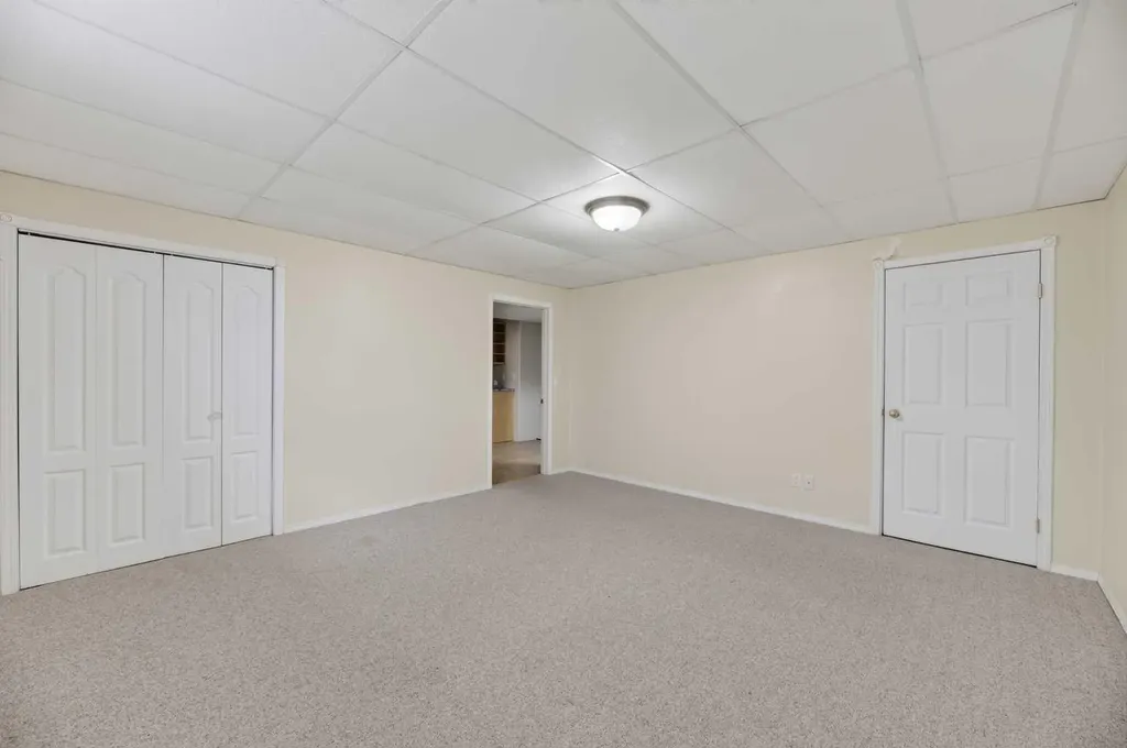 1514 Mary Place Didsbury AB T0M0W0