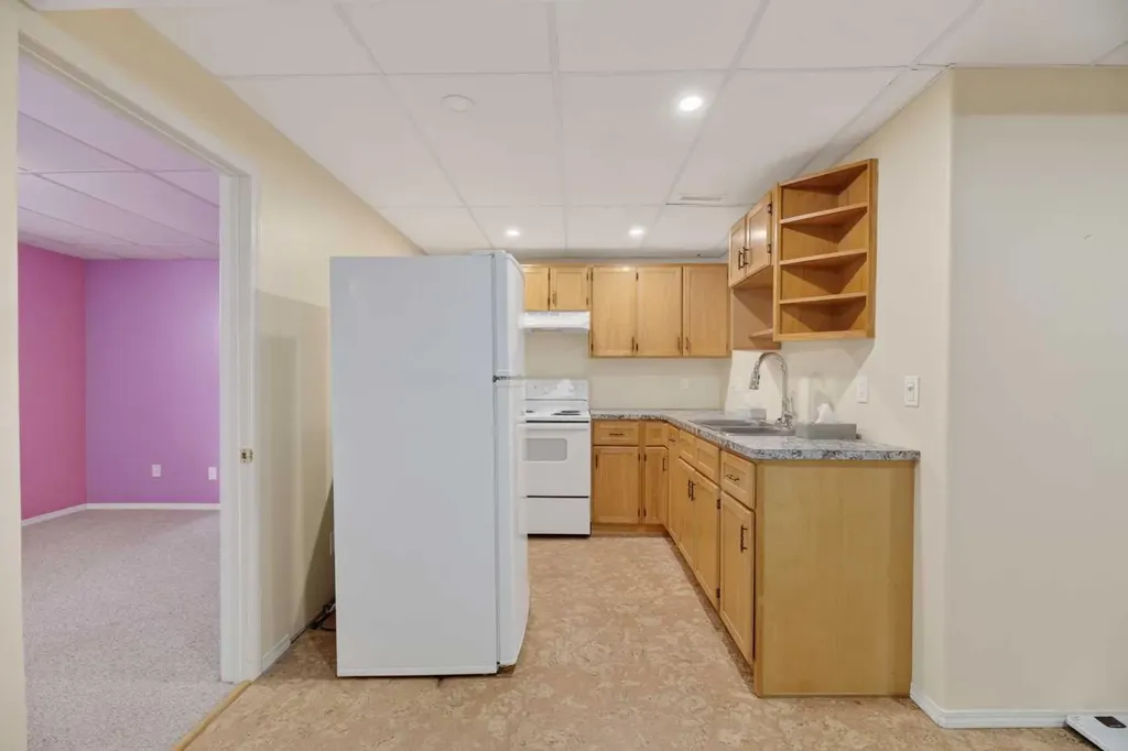 1514 Mary Place Didsbury AB T0M0W0