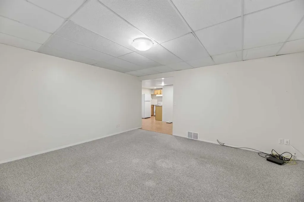 1514 Mary Place Didsbury AB T0M0W0