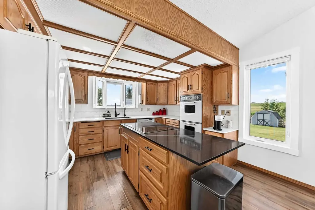 112173 2253 Drive E Rural Foothills County AB T1S 4V5
