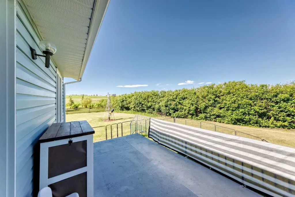 112173 2253 Drive E Rural Foothills County AB T1S 4V5