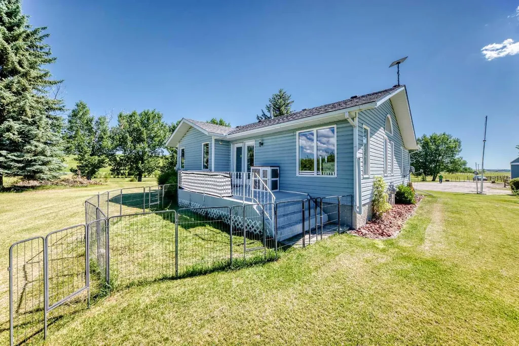 112173 2253 Drive E Rural Foothills County AB T1S 4V5