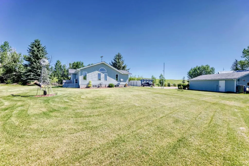 112173 2253 Drive E Rural Foothills County AB T1S 4V5