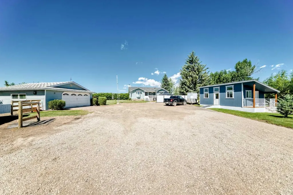 112173 2253 Drive E Rural Foothills County AB T1S 4V5