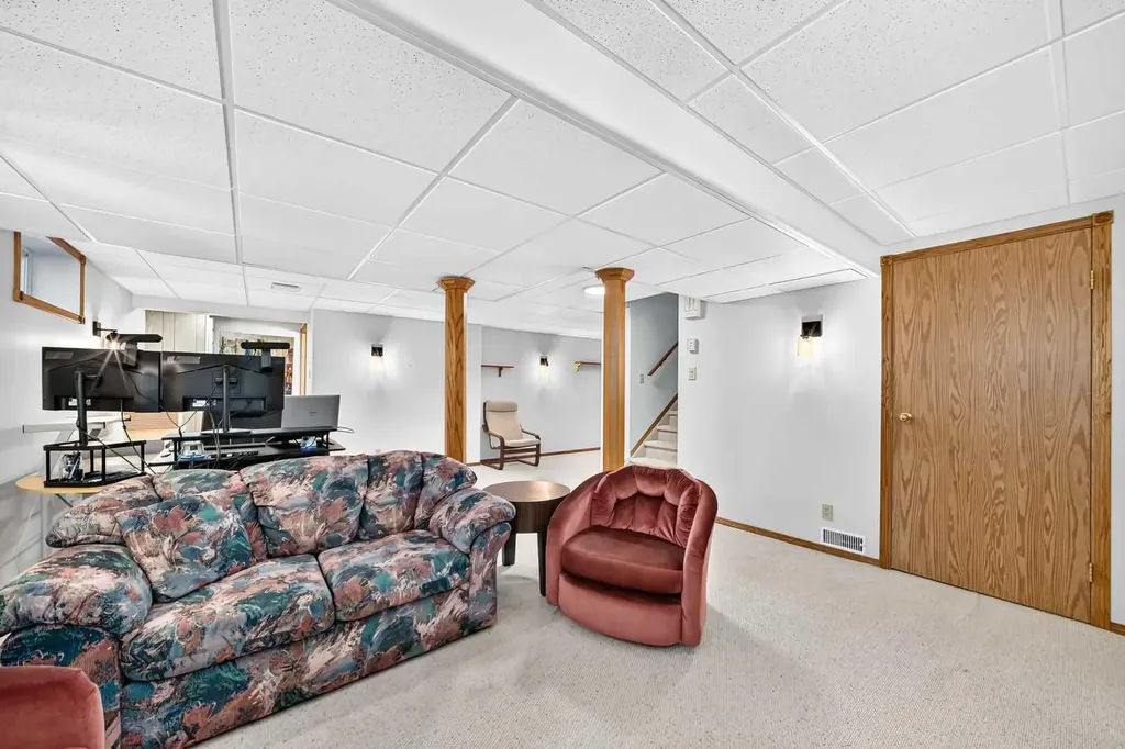 112173 2253 Drive E Rural Foothills County AB T1S 4V5
