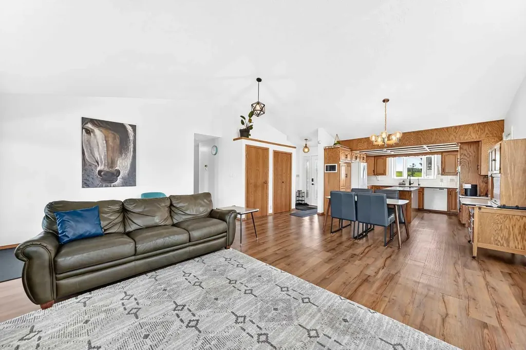 112173 2253 Drive E Rural Foothills County AB T1S 4V5