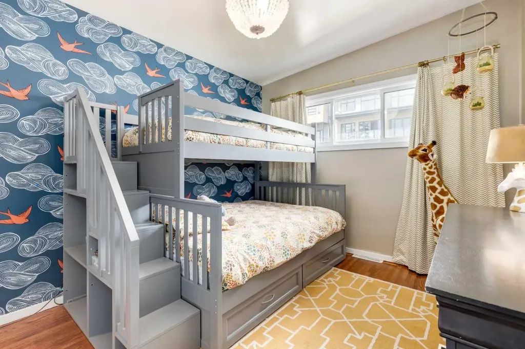 2031 30 Avenue SW Calgary AB T2T 1R3