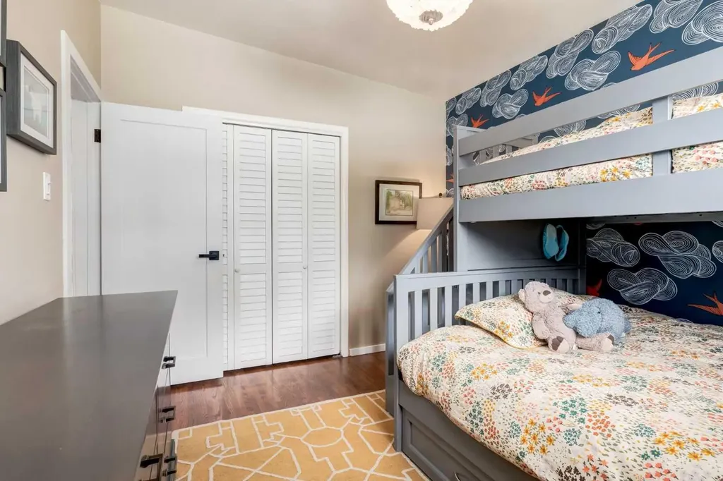 2031 30 Avenue SW Calgary AB T2T 1R3