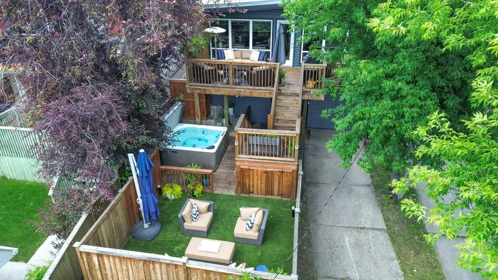 2031 30 Avenue SW Calgary AB T2T 1R3