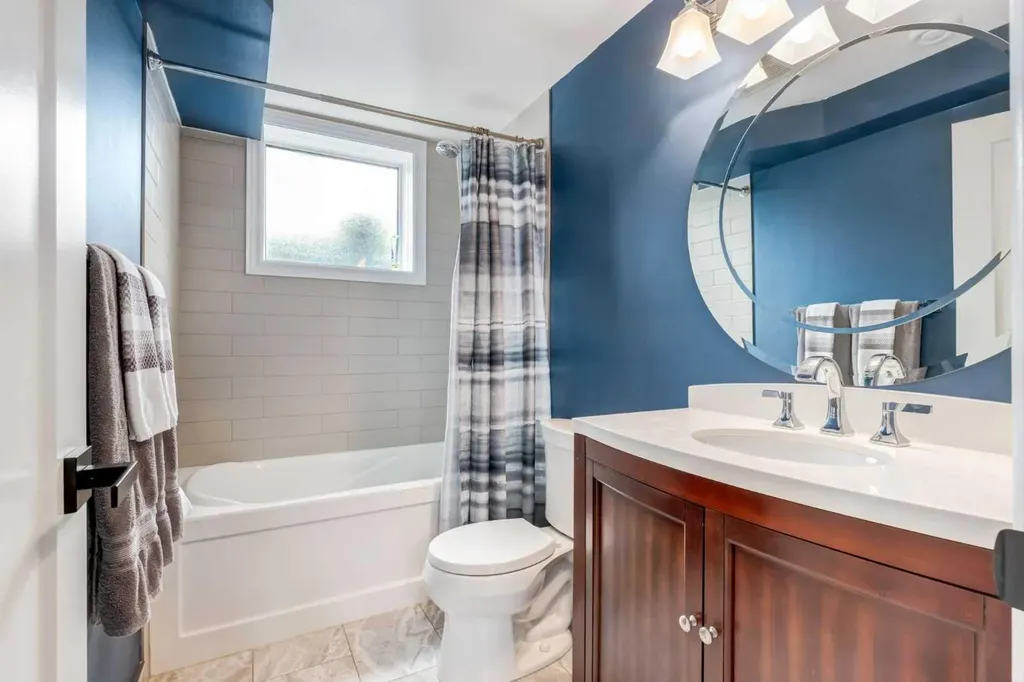 2031 30 Avenue SW Calgary AB T2T 1R3