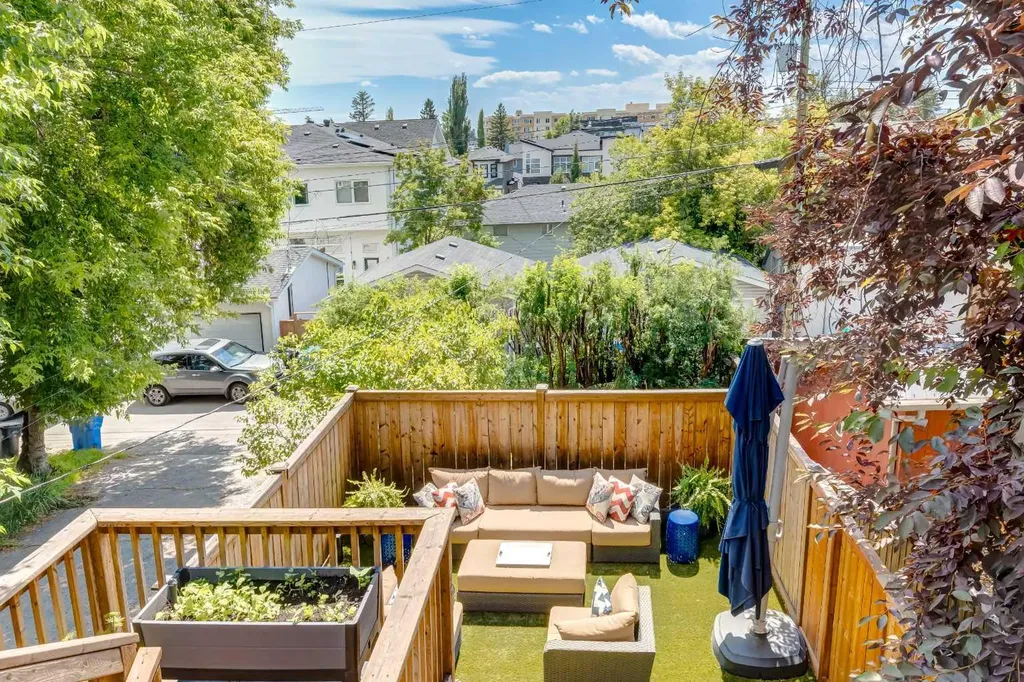 2031 30 Avenue SW Calgary AB T2T 1R3