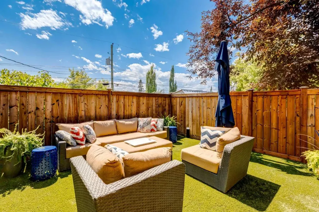 2031 30 Avenue SW Calgary AB T2T 1R3