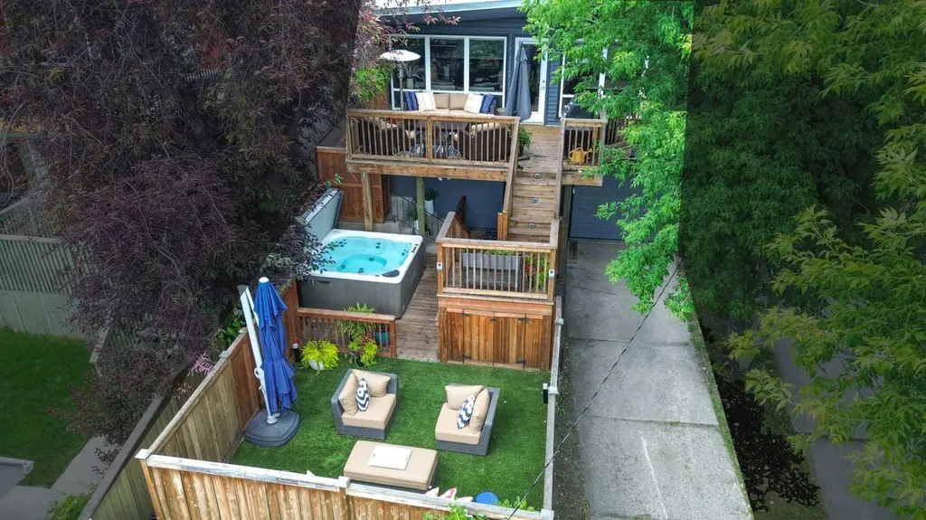 2031 30 Avenue SW Calgary AB T2T 1R3