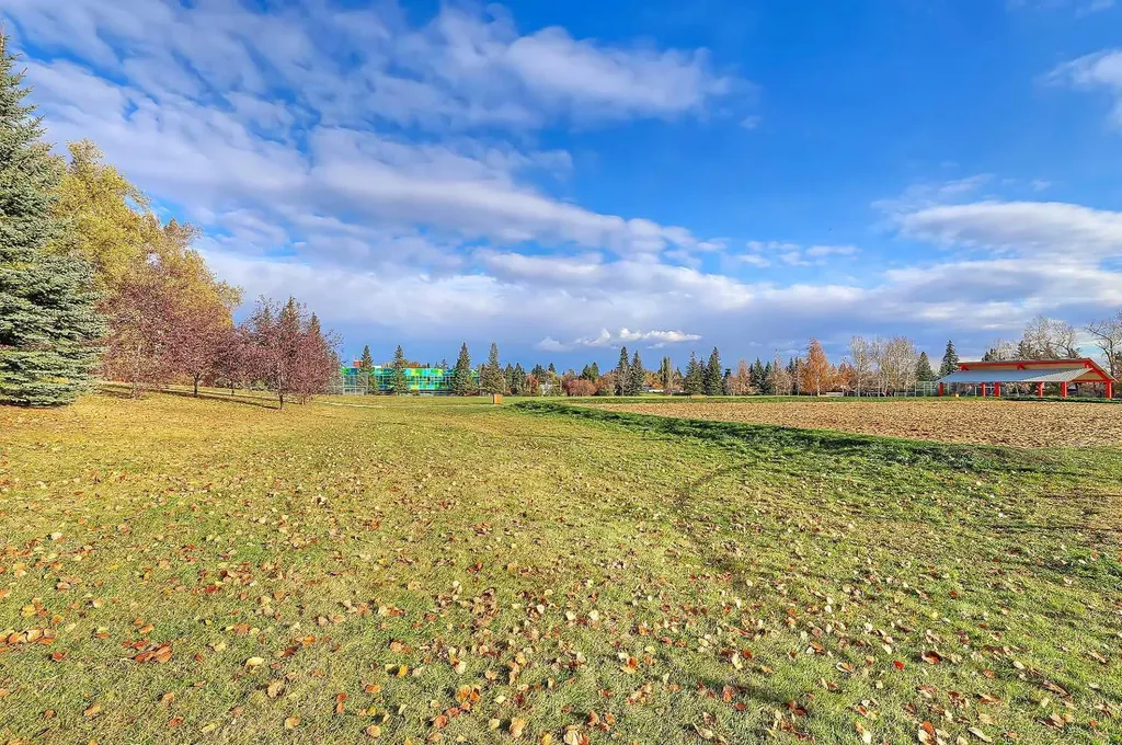 2031 30 Avenue SW Calgary AB T2T 1R3