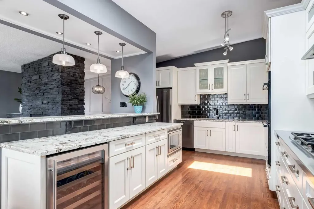 2031 30 Avenue SW Calgary AB T2T 1R3