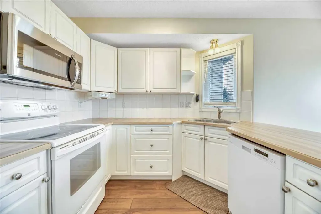 27 Aspen Creek Way Strathmore AB T1P1R2