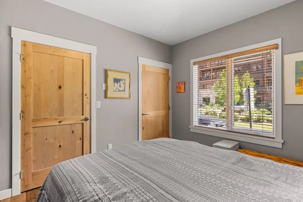 707 Spring Creek Drive Canmore AB T1W 0K7