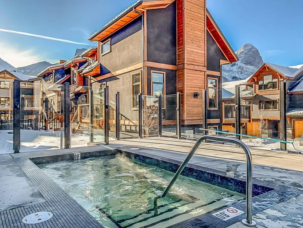 707 Spring Creek Drive Canmore AB T1W 0K7
