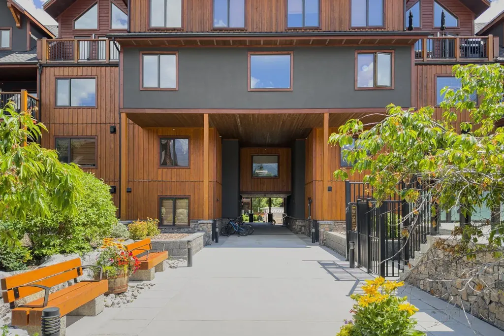 707 Spring Creek Drive Canmore AB T1W 0K7