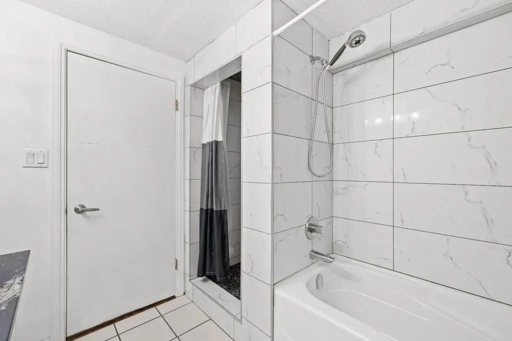 28 Templegreen Bay NE Calgary AB T1Y 4Z3
