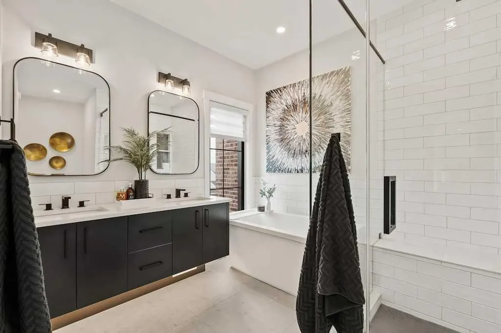 138 Discovery Drive SW Calgary AB T3H 6E9