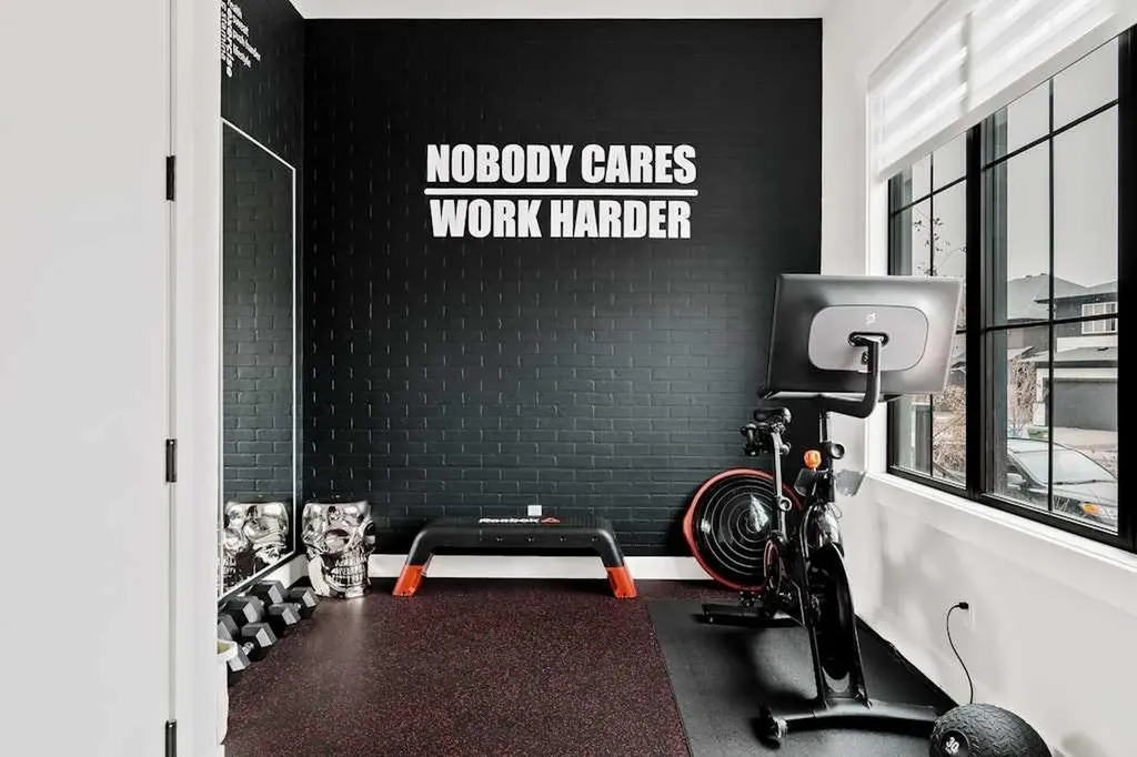 138 Discovery Drive SW Calgary AB T3H 6E9