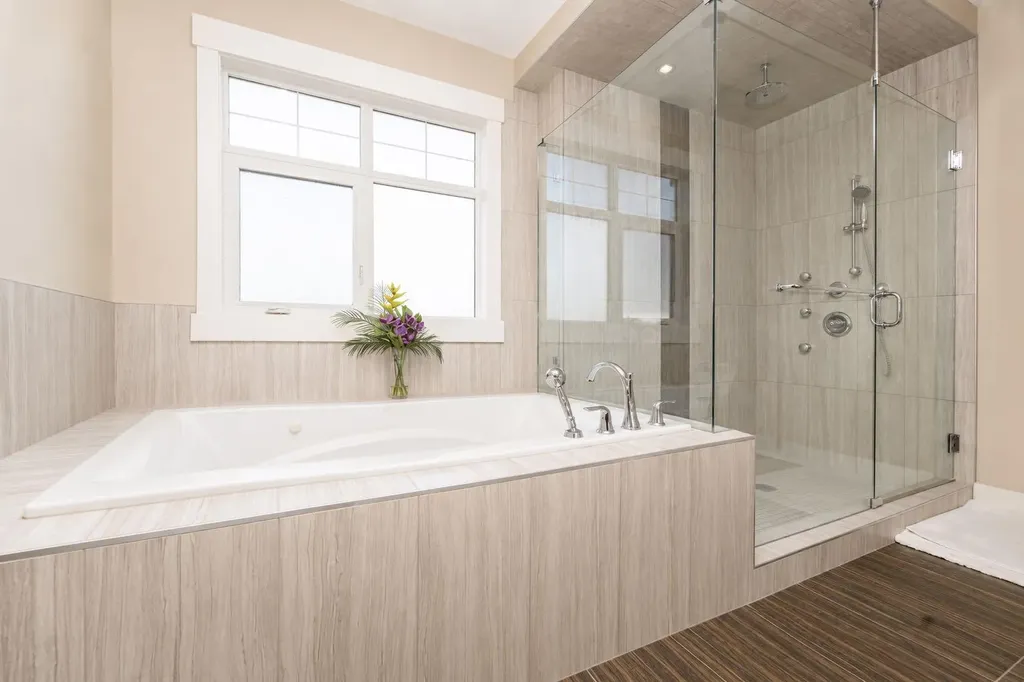 772 East Lakeview Road Chestermere AB T1X1B1