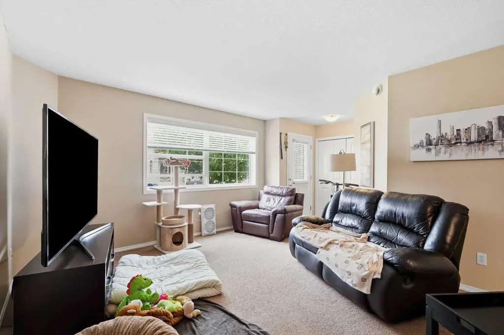 31 Jamieson Avenue Red Deer AB T4P 0H7
