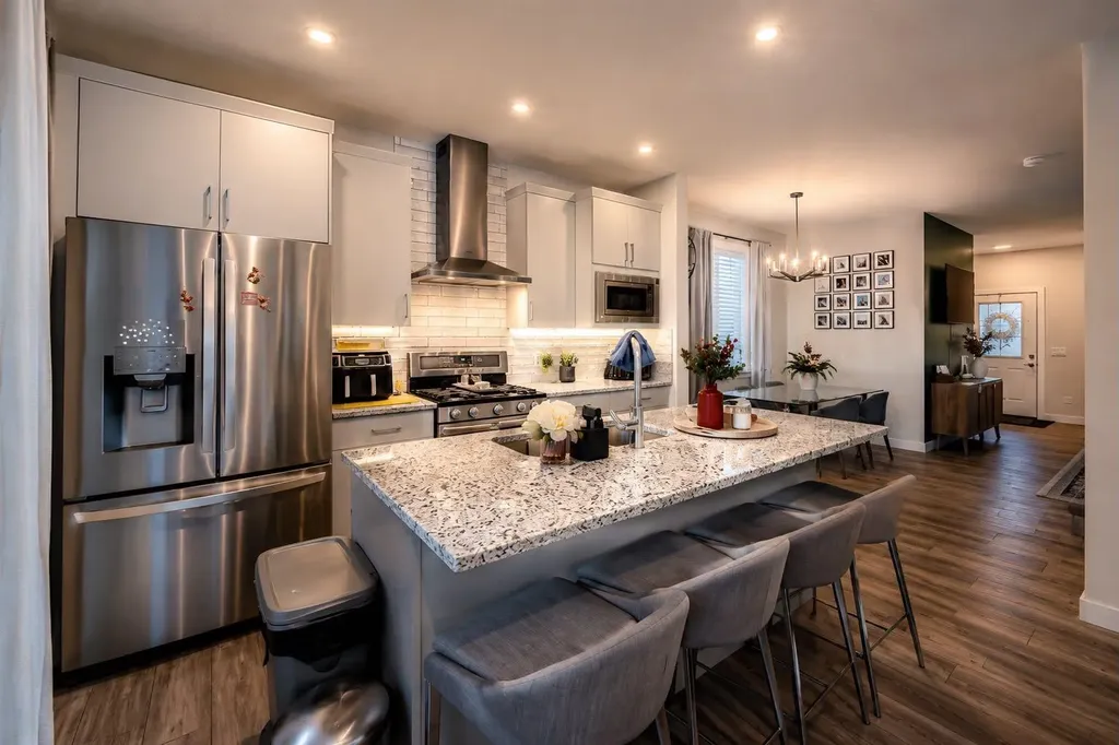 483 Lawthorn Way SE Airdrie AB T4A 3M8