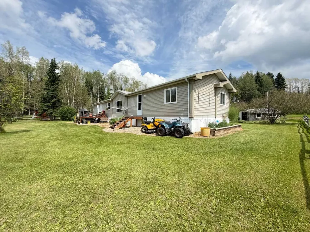 384062 Range Road 8-2 Rural Clearwater County AB T4T 1G3