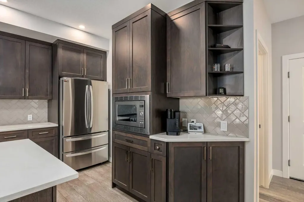 225 Buckskin Way Cochrane AB T4C 2R7